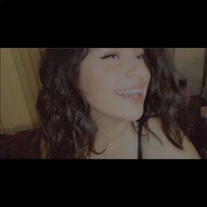 Meet your Posher, Alix